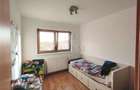 Apartament cu 3 camere decomandat în Dâmbovița - 4