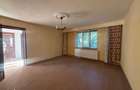 Casa D+P+M, Grosi, cu teren aferent 7 ari, necesita renovare - 7