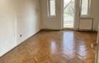 Apartament cu 4 camere decomandat în Semicentral - 1