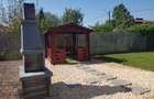 Direct de la proprietar Casa luminoasa cu gradina privata, BBQ & gazebo Tunari - 3