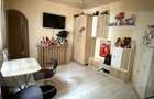 Apartament cu 3 camere semidecomandat în Central - 1