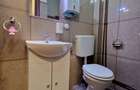 Casă cu 8 camere cu Canalizare în P-ța Victoriei - 16