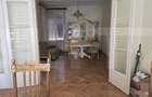 Vand casa ultracentral pretabil clinica privata, cabinete av - 3