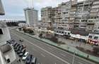 Spre inchiriere apartament 3 camere - 1