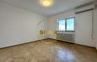 Apartament cu 3 camere decomandat în Decebal - 4