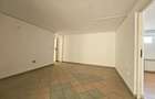 Casă cu 12 camere cu Canalizare în Central - 31