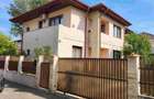 Casă cu 6 camere cu Teren 500 Mp în Central - 1