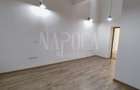 Apartament cu 3 camere semidecomandat în Central - 4