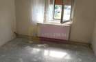Apartament cu 4 camere decomandat în Central - 2