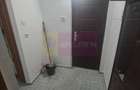 Apartament cu 3 camere semidecomandat în Central - 18
