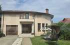 Casă cu 5 camere cu Teren 600 Mp în Bercu Roșu - 1