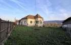 4.443 mp pozi?iona?i direct la DJ678A, cu 39,57 m front stradal . - 1