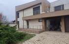 Casă cu 5 camere cu Teren 1000 Mp în Berceni - 1