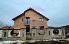 Casă / Vilă cu 5 camere de vânzare - 3