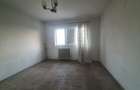 Apartament cu 2 camere decomandat în Km 5 - 5