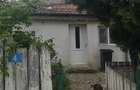 Casă cu 2 camere cu Teren 2500 Mp în Exterior Vest