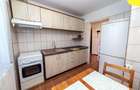 Apartament cu 3 camere semidecomandat în Berceni - 11