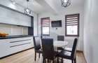 Apartament cu 3 camere decomandat în Tractorul - 2