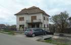 Cota de 3/8 din casa si teren, Loc Unirea, Jud Alba - 1