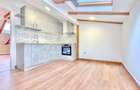 Apartament cu 3 camere decomandat în Tractorul - 9