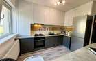 Apartament cu 3 camere decomandat în Tractorul - 4