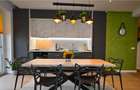 Apartament cu 3 camere decomandat în Tractorul - 2