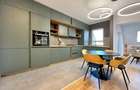 Apartament cu 4 camere decomandat în Tractorul - 2