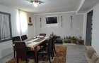 Casă cu 4 camere în Central - 1