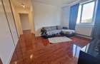 Apartament cu 3 camere semidecomandat în Central - 2 Apartament cu 3 camere semidecomandat în Central - 2