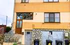 Duplex cu 5 camere cu Canalizare în Central - 1