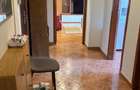 Proprietar, vand apartament decomandat cu 3 camere, avand o suprafa?a de 84 mp, - 2