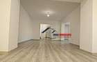 Apartament cu 4 camere decomandat în Micro 3 - 2