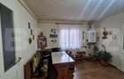 Casă individuală cu 6 camere cu Canalizare în Ultracentral - 4