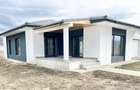 Casă individuală cu 4 camere cu Canalizare în Cristian - 1