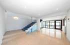 Spațiu comercial, de 880 mp, în Central - 7