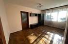 Apartament cu 3 camere semidecomandat în Central - 1