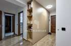 Apartament cu 3 camere decomandat în Tractorul - 2