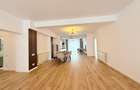 Apartament cu 4 camere decomandat în Herăstrău - 9
