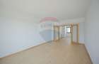 Apartament cu 3 camere decomandat în Decebal - 2