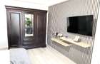 Apartament cu 8 camere decomandat în Aviației - 11