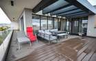 Apartament cu 3 camere decomandat în Tractorul - 10