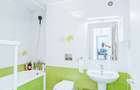 Apartament cu 3 camere decomandat în Tractorul - 8