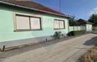 Casă individuală cu 5 camere cu Canalizare în Vest - 1