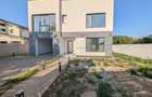 Casa 5 camere 220mp | garaj | 0 comision | Stefanesti De Jos | 500mp t - 5