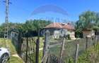 Casa / Vila cu 4 camere de vanzare - 1