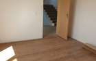 Casă cu 5 camere cu Garaj în Exterior Nord - 9