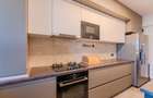 Apartament cu 3 camere decomandat în Tractorul - 9
