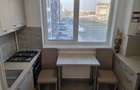 Apartament cu 2 camere decomandat în Apărătorii Patriei - 7 Apartament cu 2 camere decomandat în Apărătorii Patriei - 7