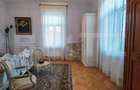 Cladire istorica, apartament 2 dormitoare, decomandat, zona - 3