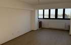 Apartament cu 3 camere decomandat în Obor - 1